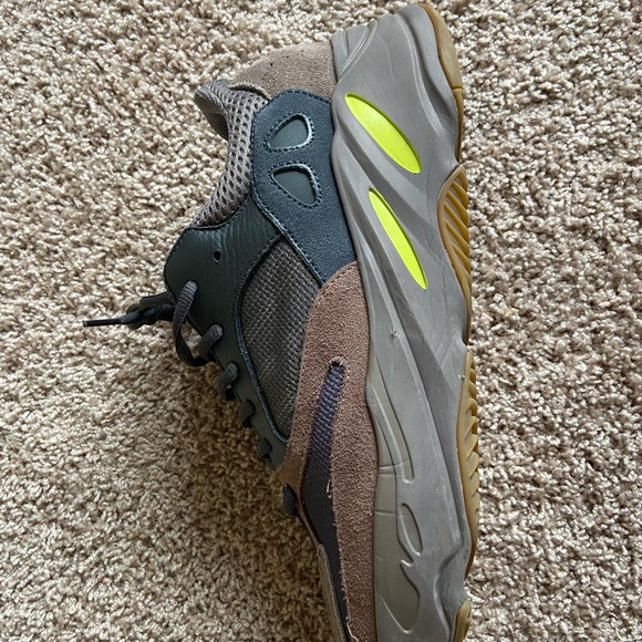 Yeezy 700 ‘Muave’ V2 Size 14 - Picture 5 of 14
